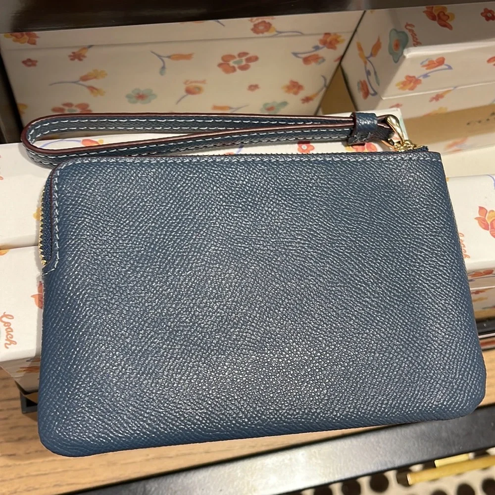 Coach Corner Zip Wristlet IM/Denim - Picture 7 of 16